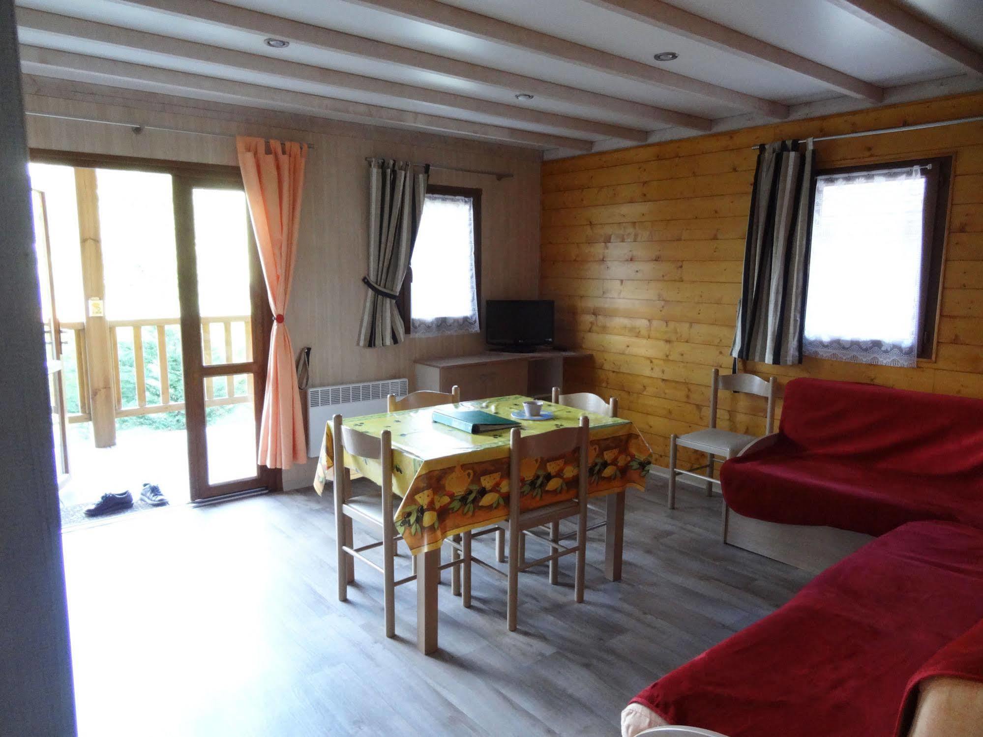 Chalets Du Lac Arcizans-Avant Екстериор снимка
