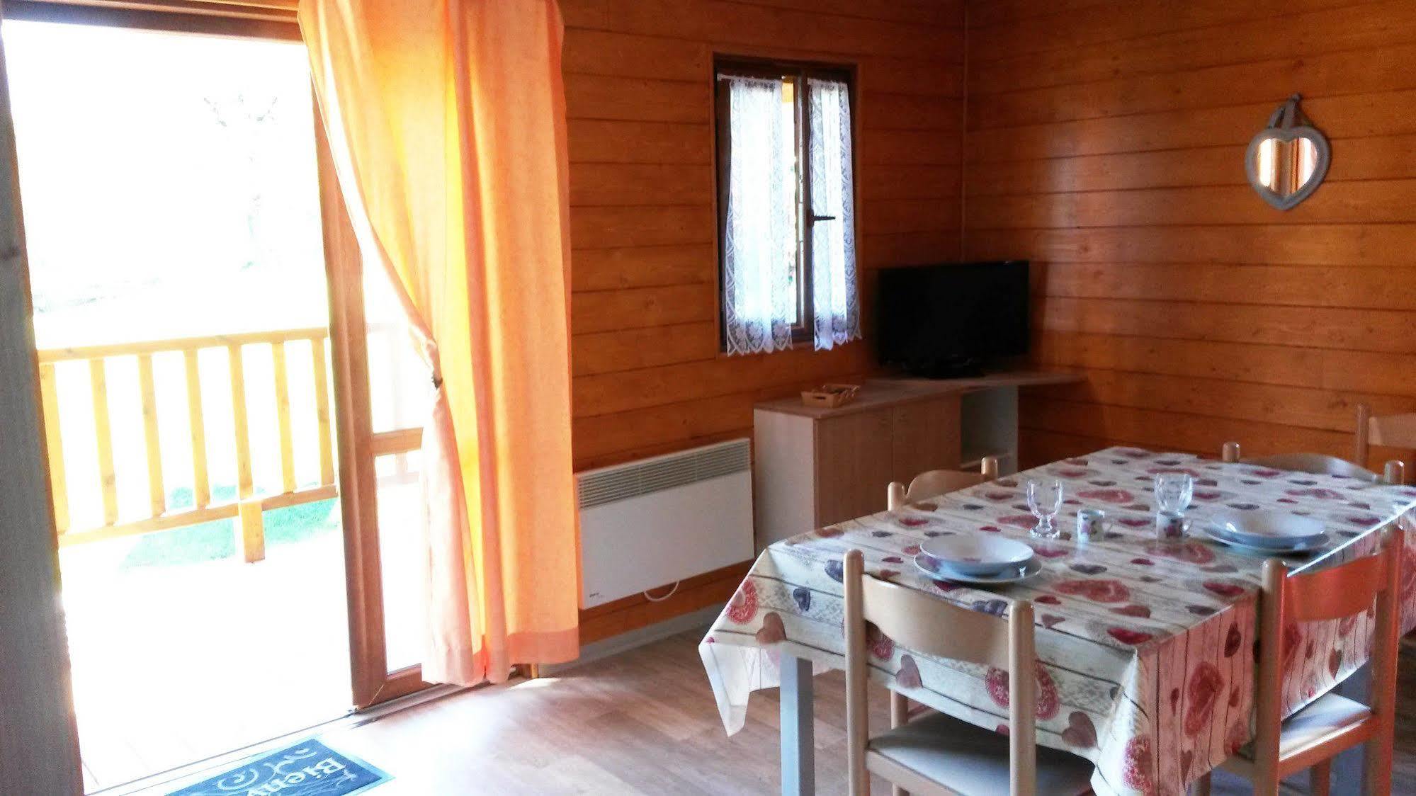 Chalets Du Lac Arcizans-Avant Екстериор снимка