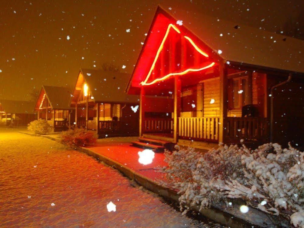 Chalets Du Lac Arcizans-Avant Екстериор снимка